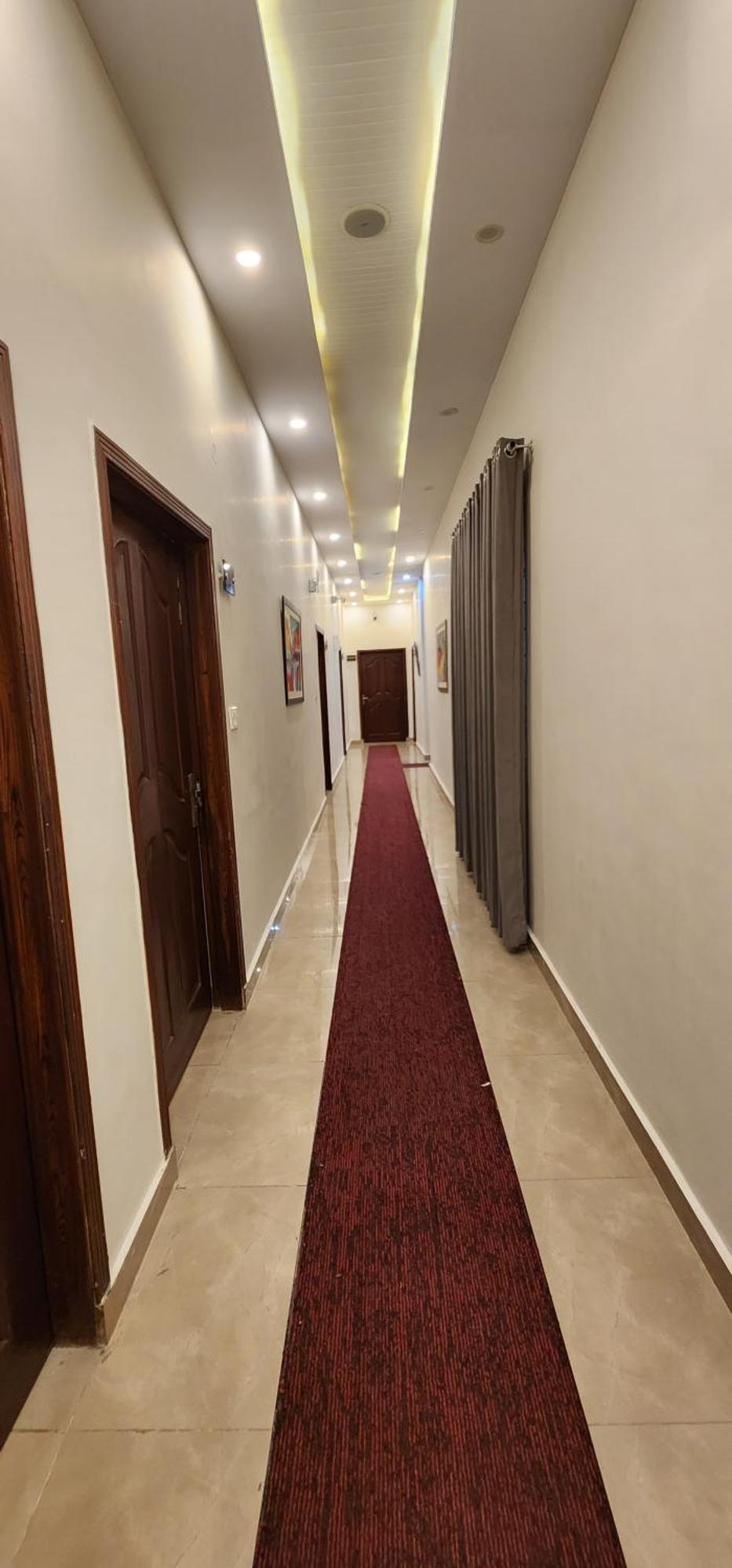 Red Fort Hotel Gulberg Lahore Exteriör bild